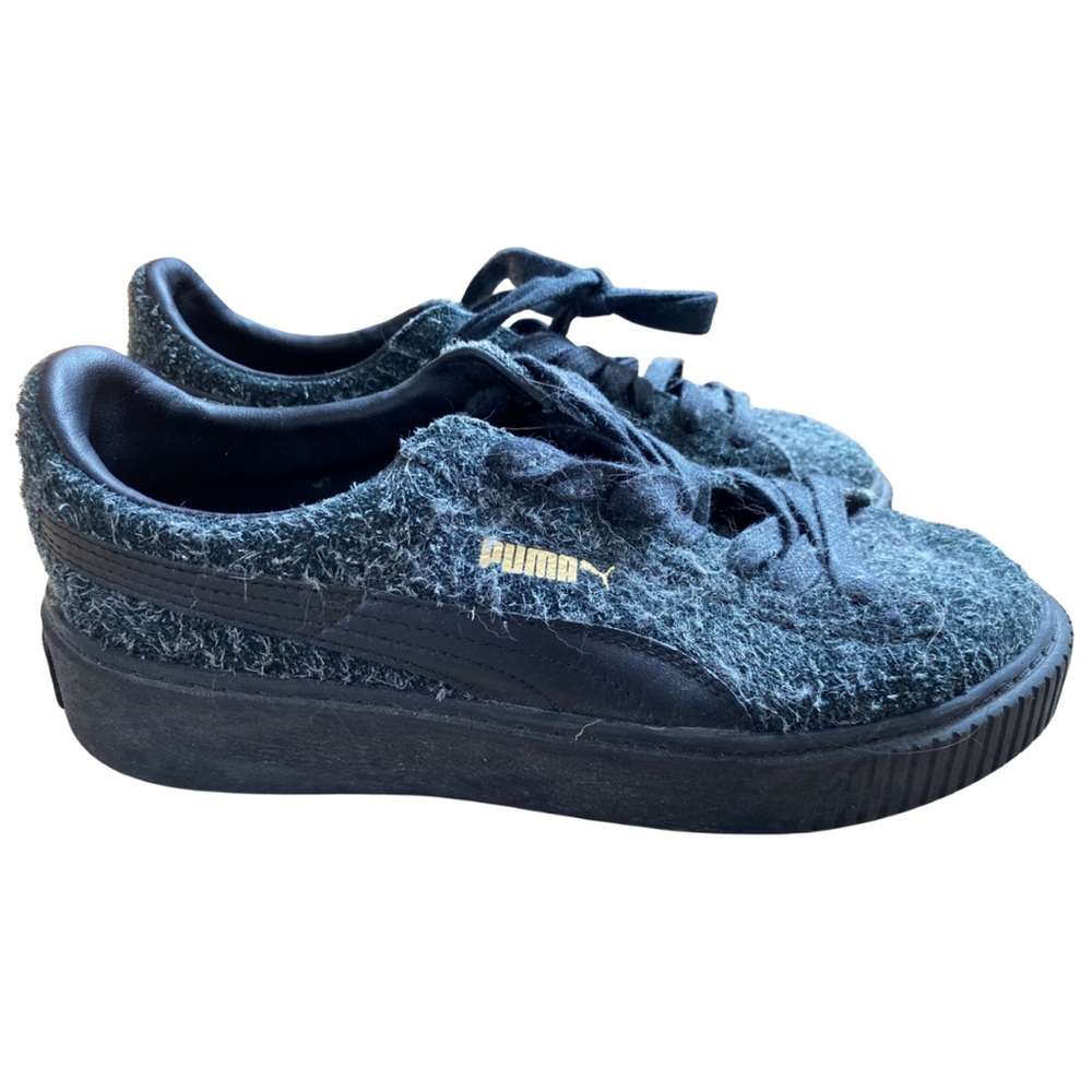 Puma Textured Black and Gold Sneakers
